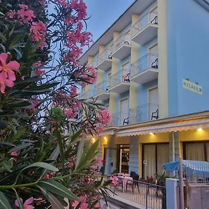 https://hotel-clara-1.emilia-romagnahotels.net